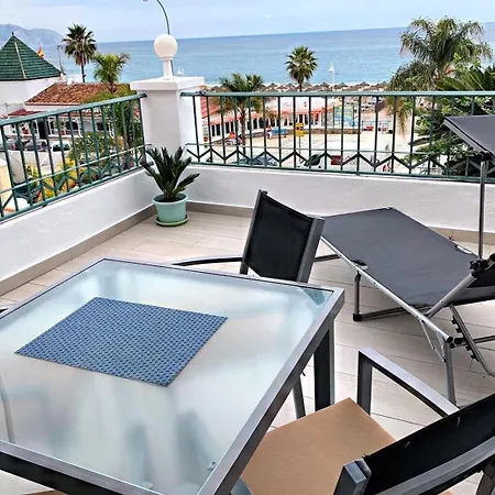 Lovely Modern Front Line Appartement Nerja